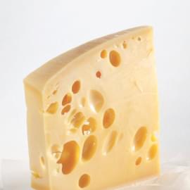 Молочні продукти і сири